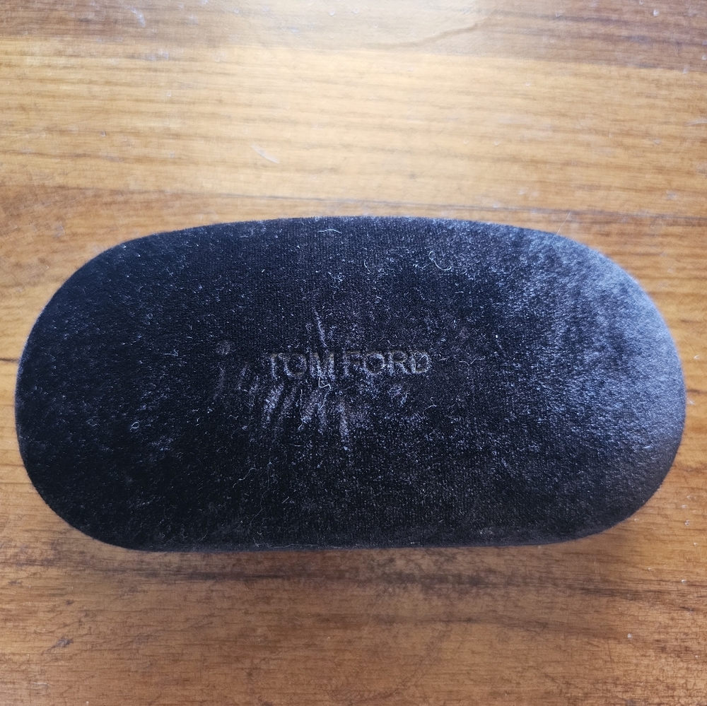 Tom Ford Dark Chocolate Brown Sunglasses Case‎ With Cleaning Tissue
